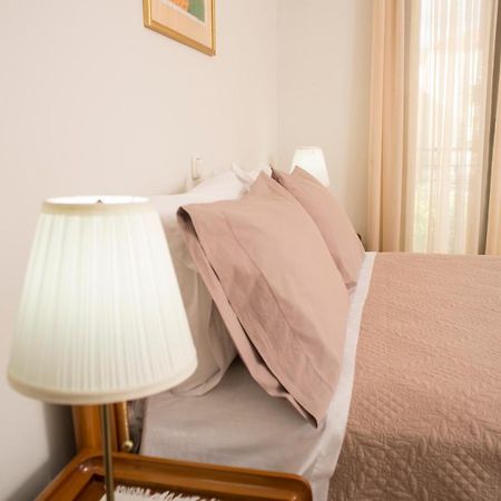 Maisonette With Garden In The Heart Of The Historical Kalamata Center Экстерьер фото