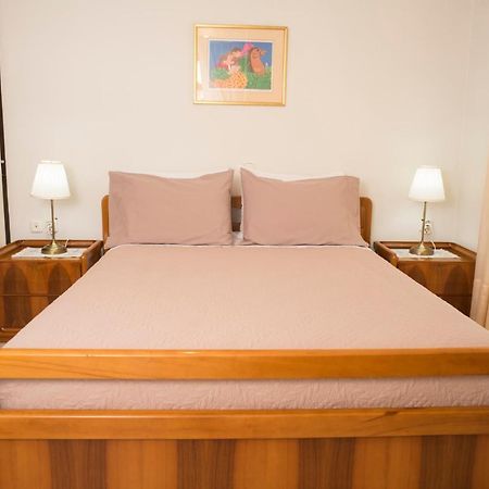 Maisonette With Garden In The Heart Of The Historical Kalamata Center Экстерьер фото
