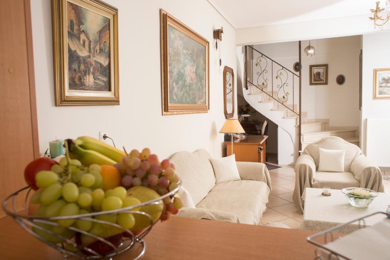 Maisonette With Garden In The Heart Of The Historical Kalamata Center Экстерьер фото